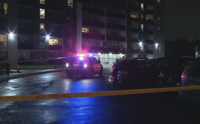 男子深夜被刺成重傷