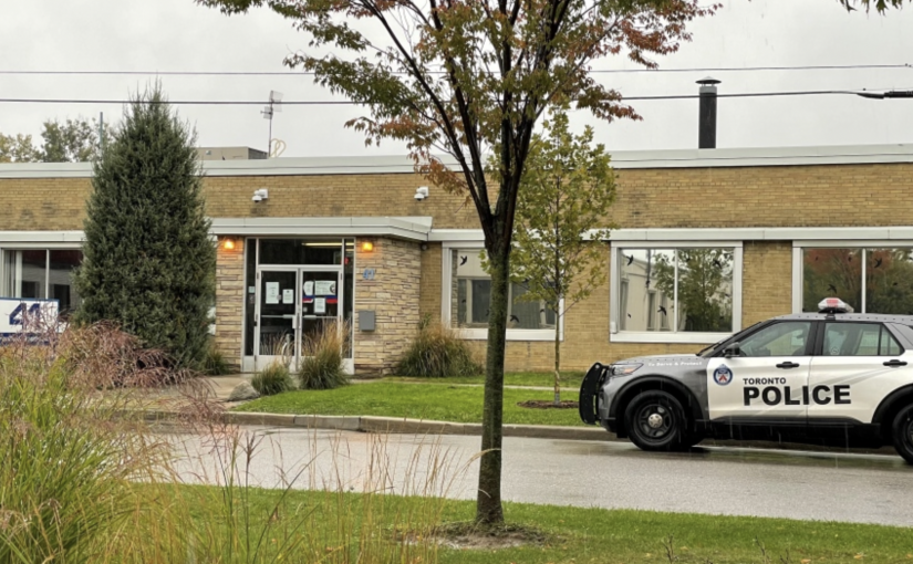 警局遭人開槍打破窗戶