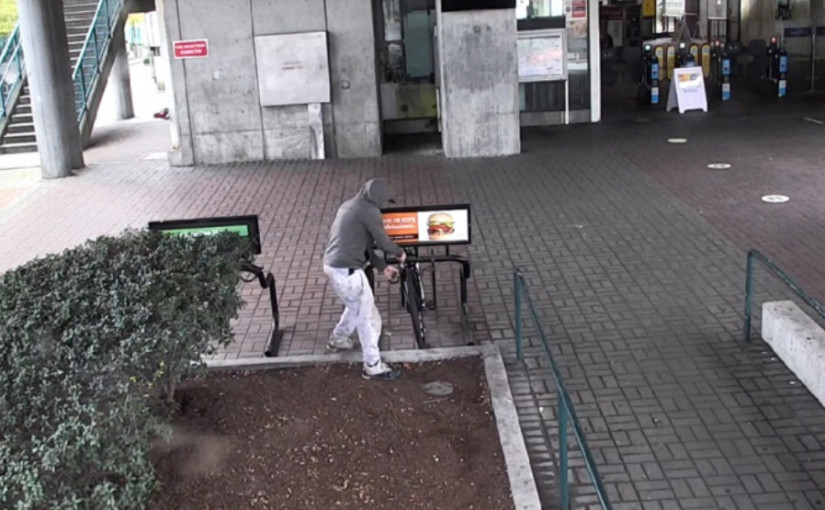 【視頻新聞】一個坑摔兩次 ! 大溫男子5年內兩度因偷竊「香餌單車」被捕