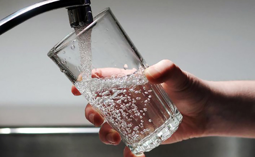 多倫多水費與垃圾費明年加3％ 泊車費不變