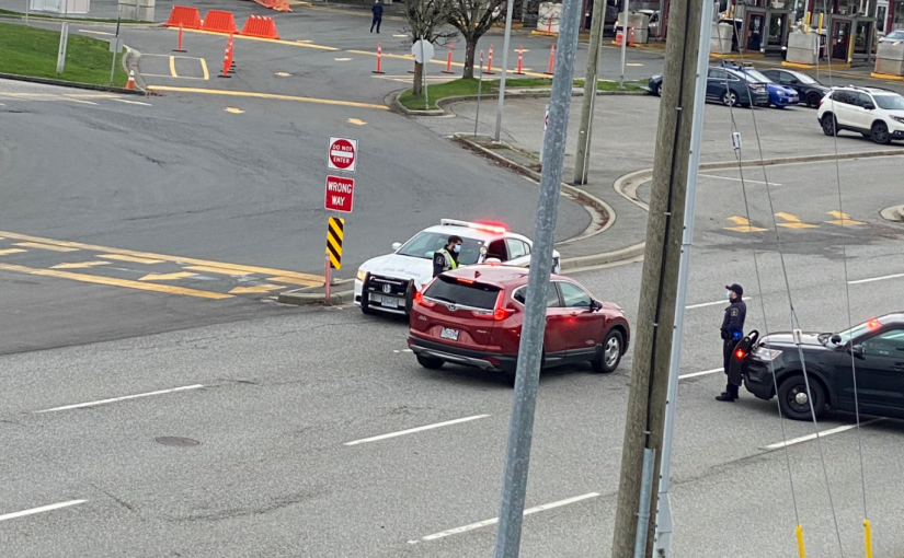 數十省民赴美購買必要物資 返加無檢測報告被無理罰款