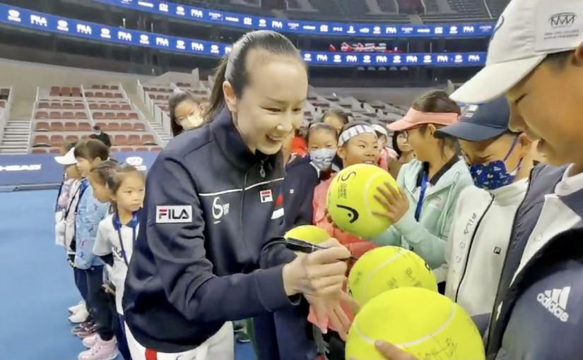 【有片】彭帥性侵指控後首現身 先川菜館飯聚 後出席網球賽