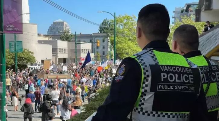 聯邦政府引入法案 為聯邦監管機構僱員提供10天有薪假期