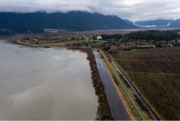 有報告指 卑詩省大部分堤壩不合規 風險大