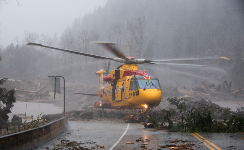 加國軍方空中部隊援助卑詩洪災被困居民