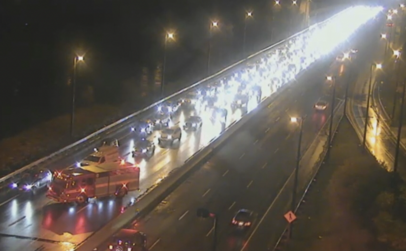 男子當河谷大道上行走被撞飛 當場死亡