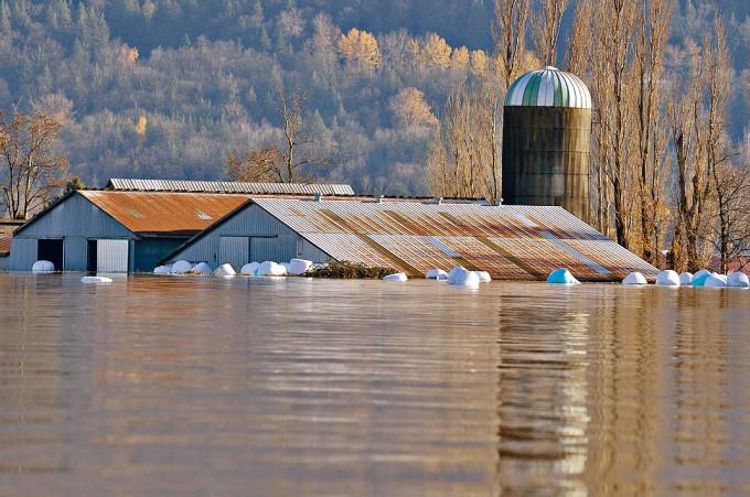 「最猛烈」風暴在路上！ 省府呼籲民眾避免不必要旅行