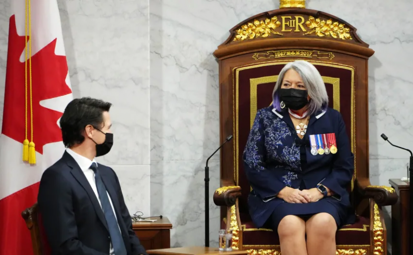 施政報告提多項承諾  首要處理疫情  指威權主義在國際崛起