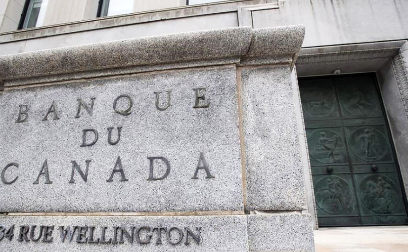 加央行維持利率不變 指經濟增長受卑詩洪水與Omicron變種影響