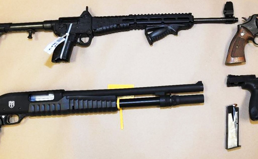 省警檢獲槍支與毒品 7人被捕提59項指控