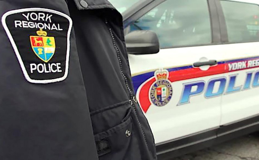 烈治文山汽車撞傷人 警尋找25歲男司機