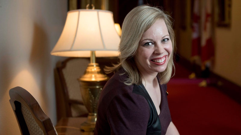 早前挑戰奧圖爾領導地位的保守黨參議員 已被踢出參議院的所有委員會