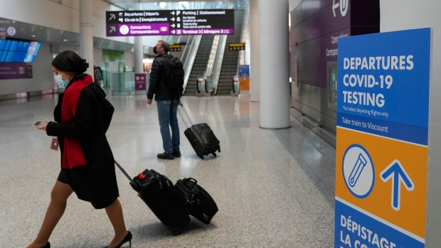 無懼奧密克戎  逾兩成人稱今個假期仍會登機外遊