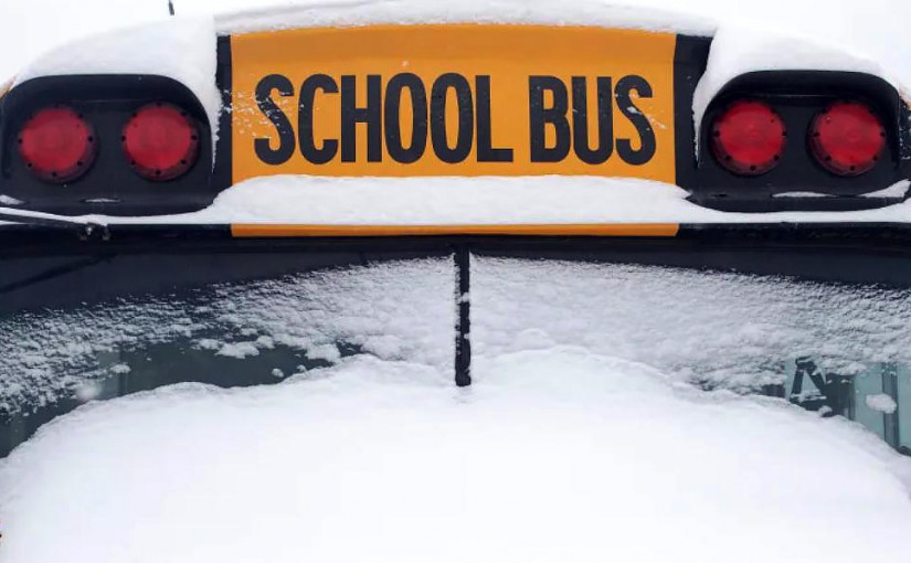 安省學校關閉 學生繼續上網課