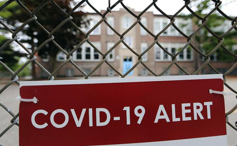 安省中學生傳較小學生早重返校園上課