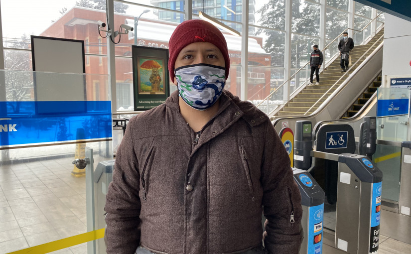 不停鏟雪 交通混亂 大雪讓溫哥華人崩潰 但也有人說「這點雪算啥」？