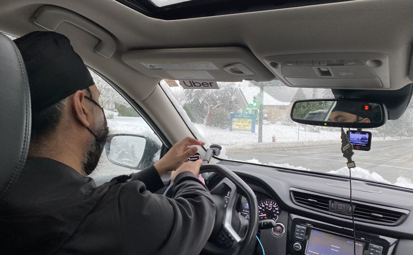 大雪令公共交通混亂 網約車及的士司機生意火爆