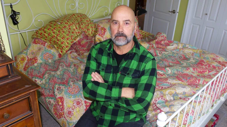 卑詩夫妻網購床墊不舒服 卻無法退貨 數百宗投訴公司仍稱「重視客服」