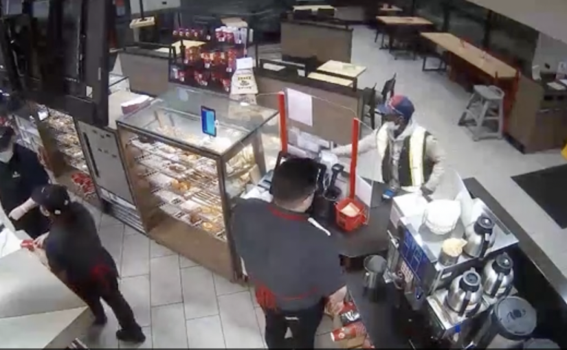 【視頻新聞】卑詩西海岸皇家騎警尋蓄意潑咖啡男子