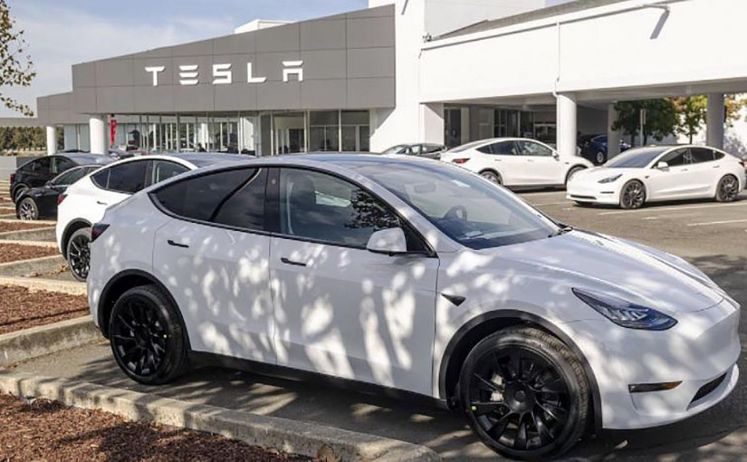 擋風玻璃除霜軟件出問題 Tesla回收逾2.6萬輛車