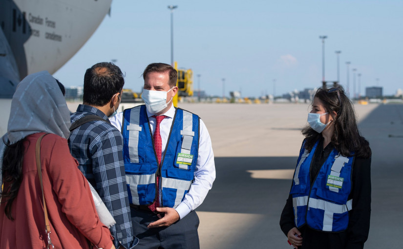 近180萬移民申請積壓  部分人苦等數年無果