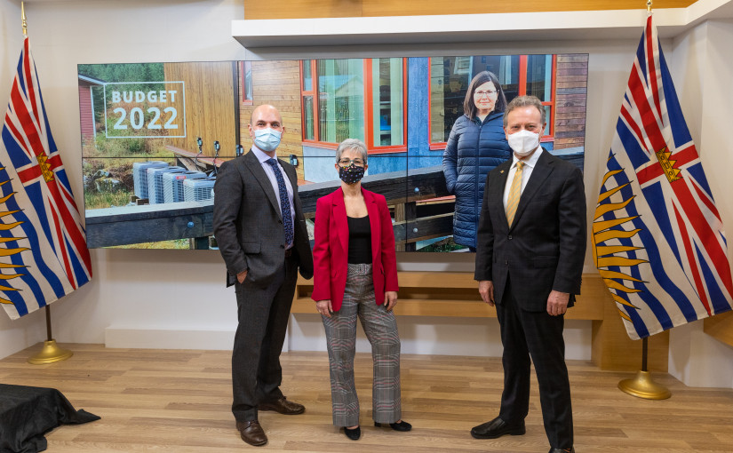 省府為「潔淨卑詩」計劃投資超12億