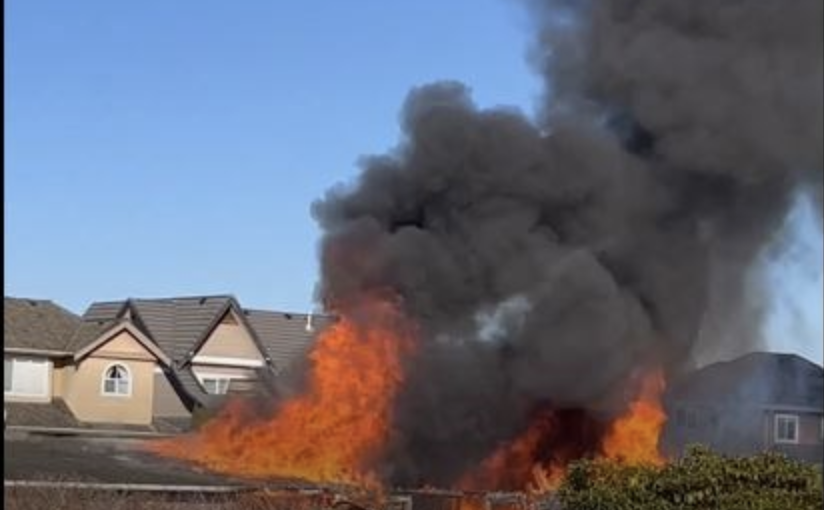 列治文奎秦拿高爾夫球場與鄉村俱樂部儲物房著火  幸無人受傷