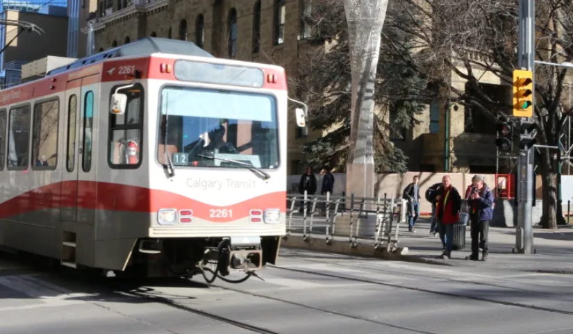 乘客對卡加利公共交通運輸暫時關閉四個輕鐵站表示失望