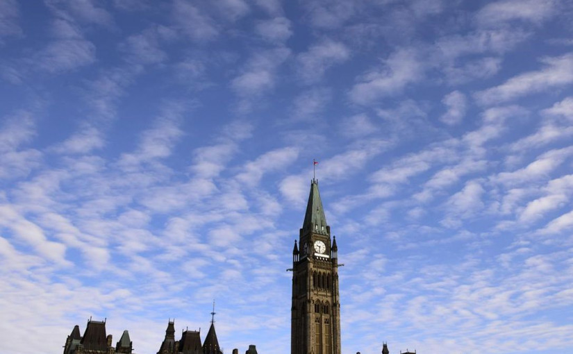 當前財年頭9個月  聯邦赤字總額701億