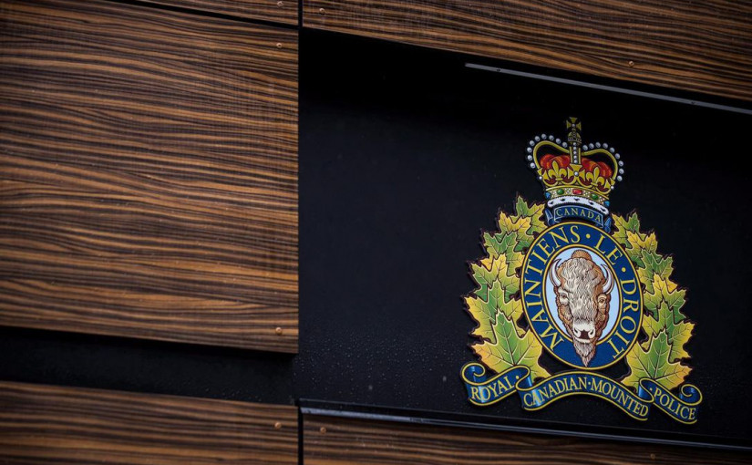 列治文88歲女長者步行時險遭人奪走錢包