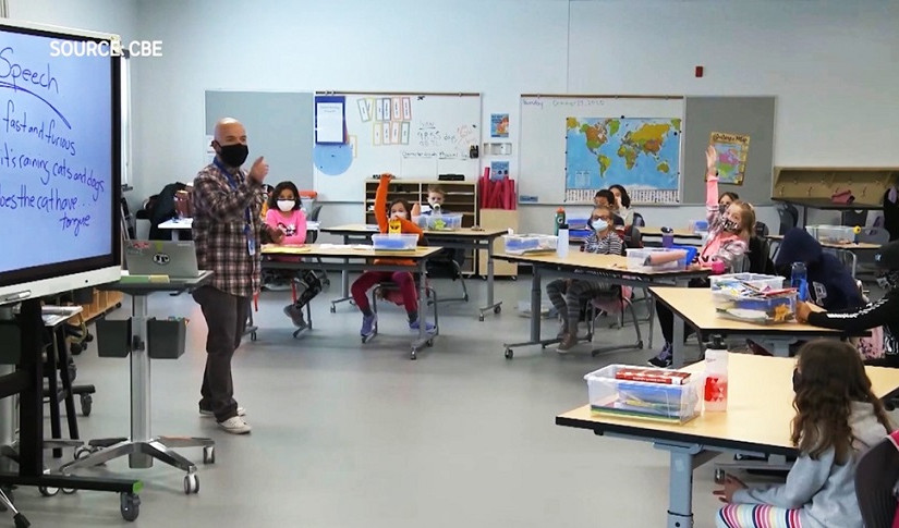 法院駁回對亞省在學校取消佩戴口罩的上訴