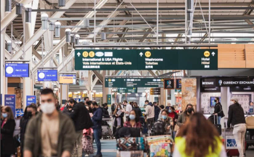 溫哥華國際機場疫後機場最繁忙 有旅遊顧問稱 電話響不停