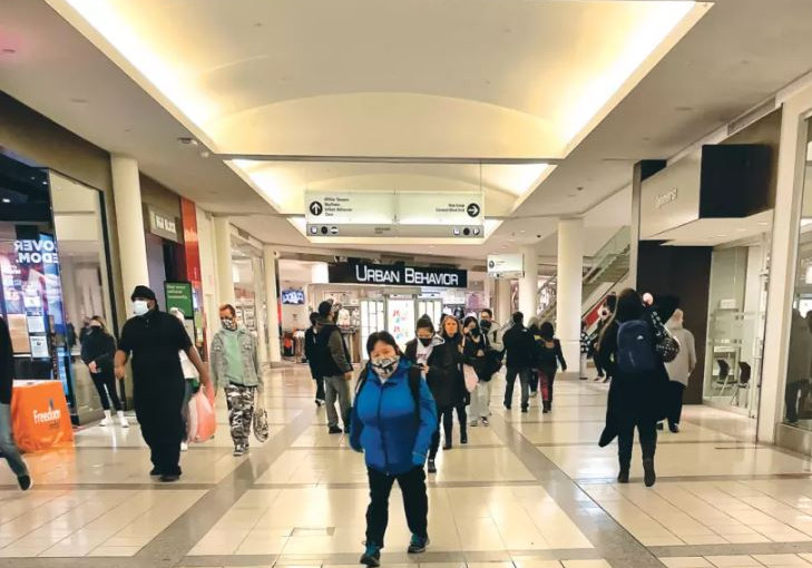 室內公共場所口罩令取消 仍有許多卑詩省民繼續戴口罩