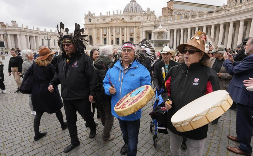 原住民代表和寄宿學校倖存者與教宗的會議結束 教宗沒表態是否道歉