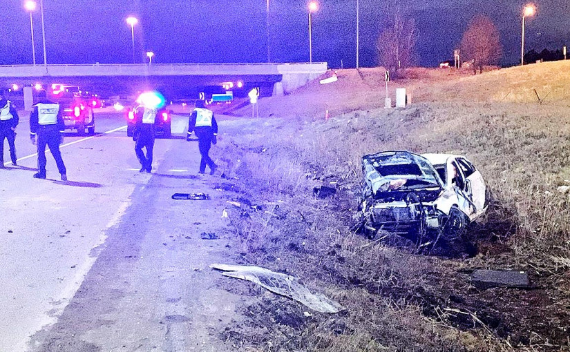 汽車失控司機拋出車外死亡 省警懷疑與非法賽車有關