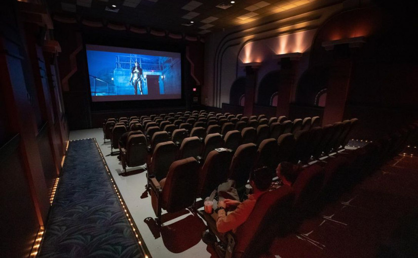 卑詩的影視委作人員擬透過工業行動 改善受僱條件