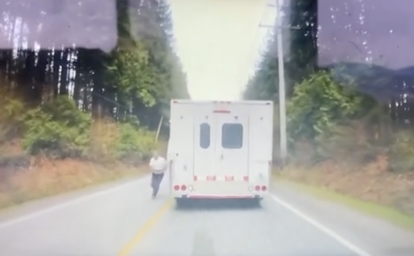 【視頻新聞】卑詩米遜兩路怒男子懷疑持武器 追趕女司機