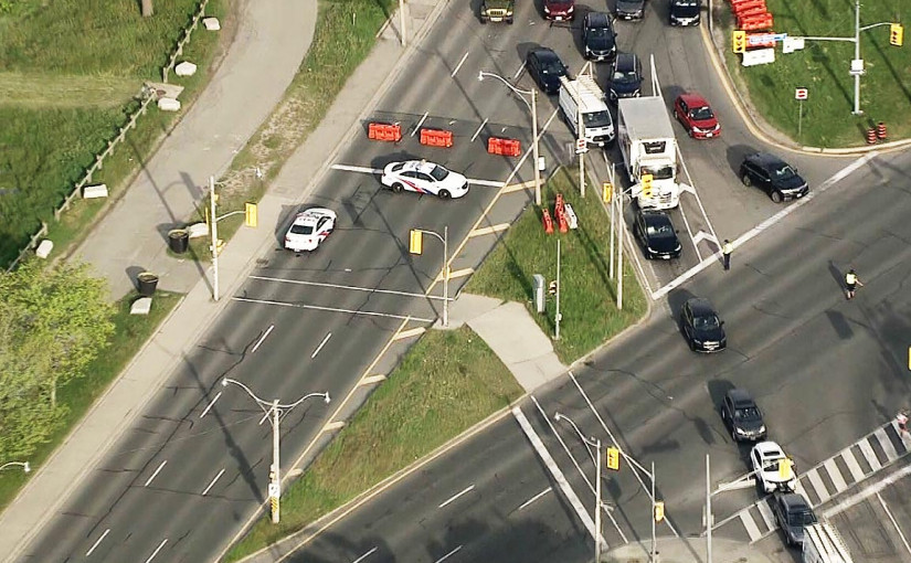 汽車失控與迎頭車相撞 2司機同告重傷