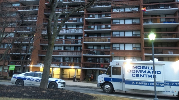 兩男子被刺死警稱與他人無涉 兩年後真相大白兩嫌犯落網