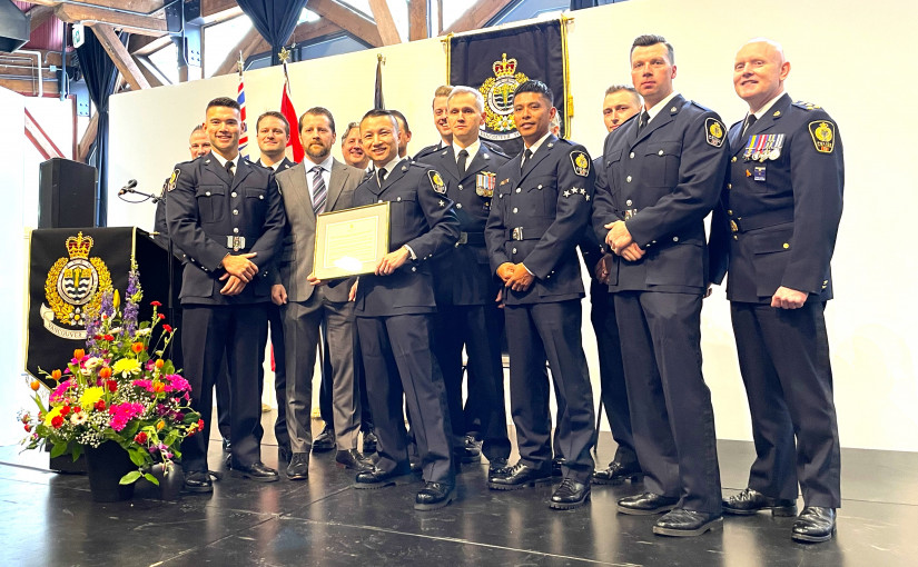 溫市警局表彰優秀警員 5民眾英勇救人膺榮譽市民