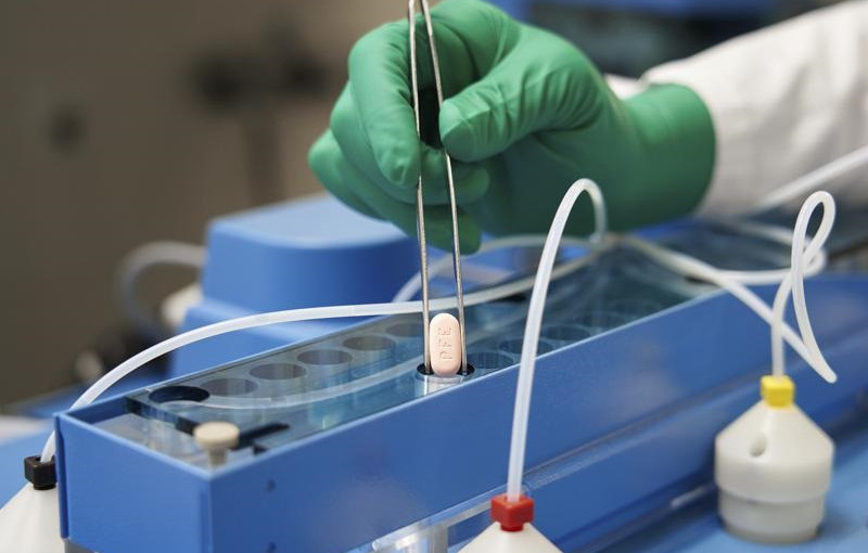 亞省允許醫生及醫護人員處方新冠口服藥