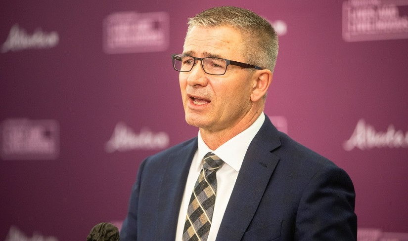 亞省財政廳長首名宣佈競逐聯合保守黨黨魁