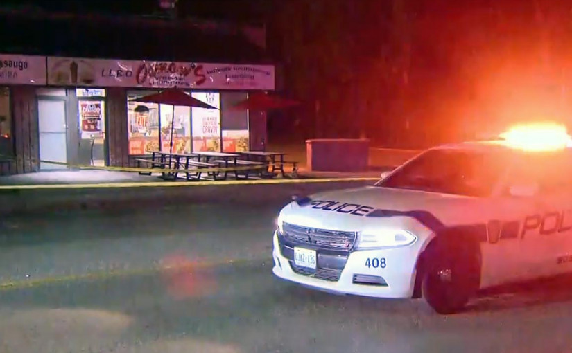 密市有男途人被車撞至重傷 司機不顧而逃