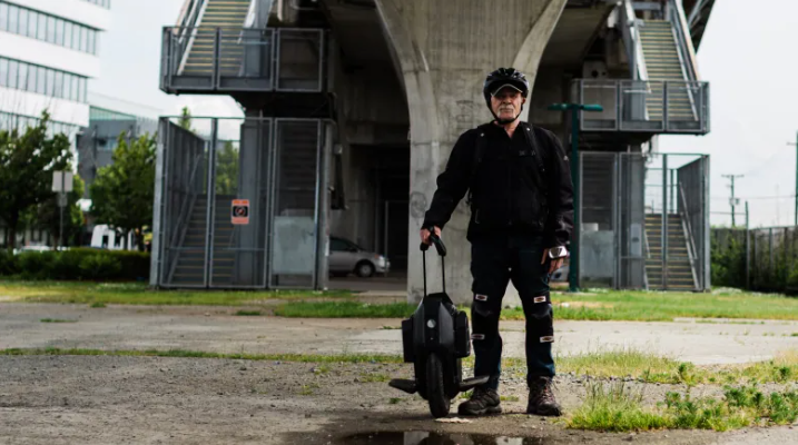 體積小 可充電 電動獨輪車越來越歡迎