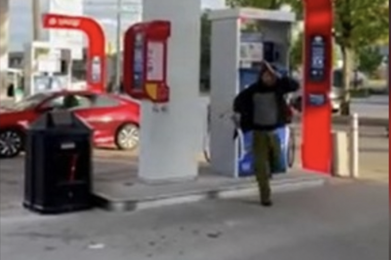 溫東男子加油站持砍刀傷人