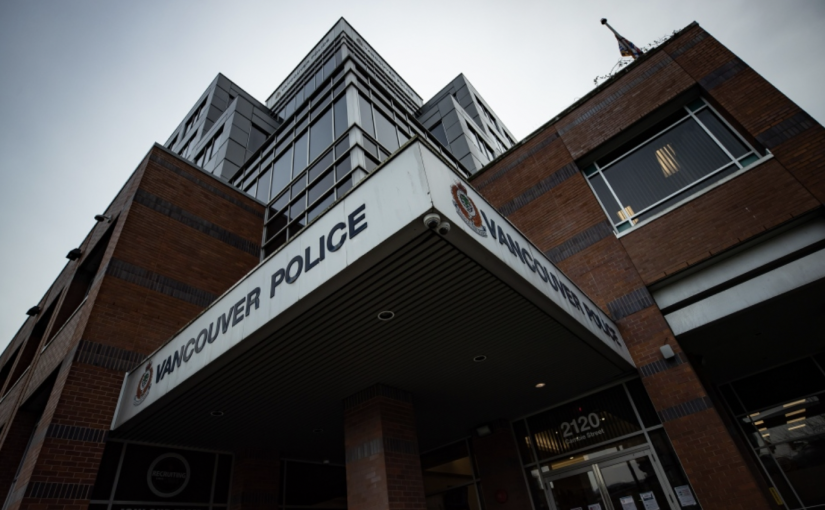 溫市中心隨機襲擊案 男子朝嬰兒車扔瓶子