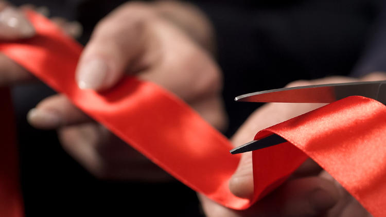 亞省政府精簡流程