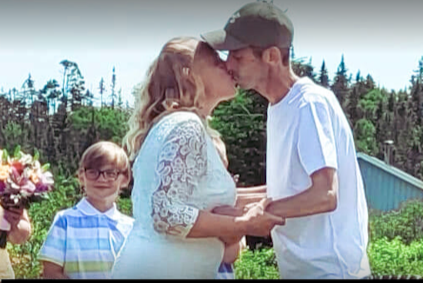 生命快將結束 新斯高沙省男子與女友結婚