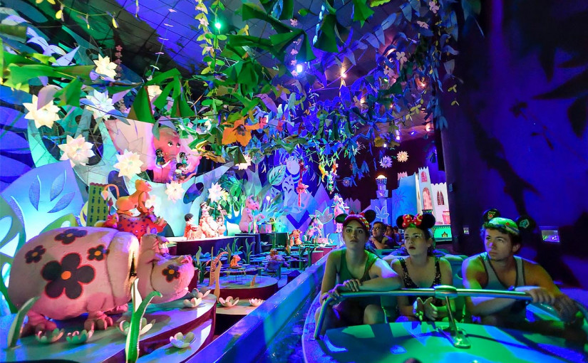 迪士尼「小小世界」坐1小時 開心？不開心？