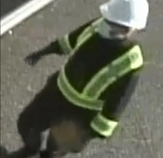 謀殺犯逃離拘留所 警方發布兩個協助逃獄疑犯照片